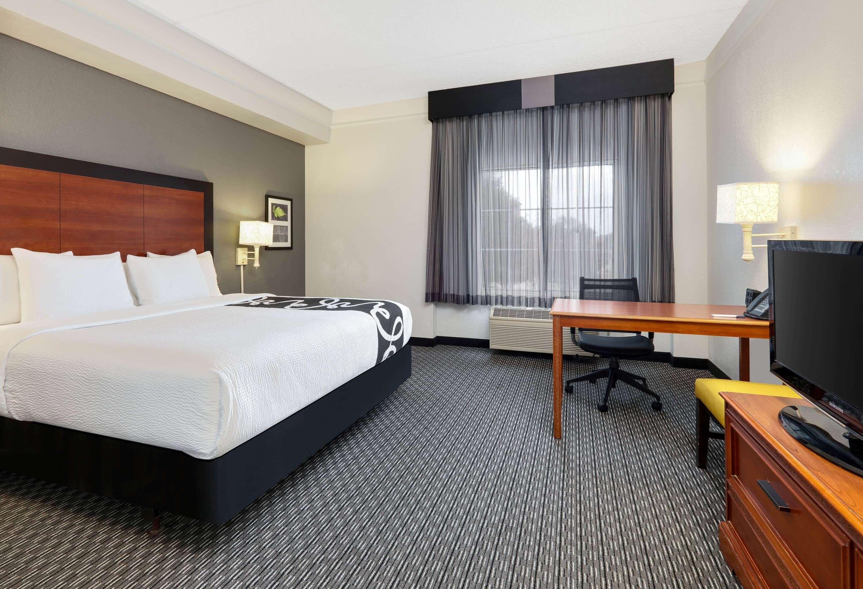 La Quinta By Wyndham Dallas North Central Eksteriør billede