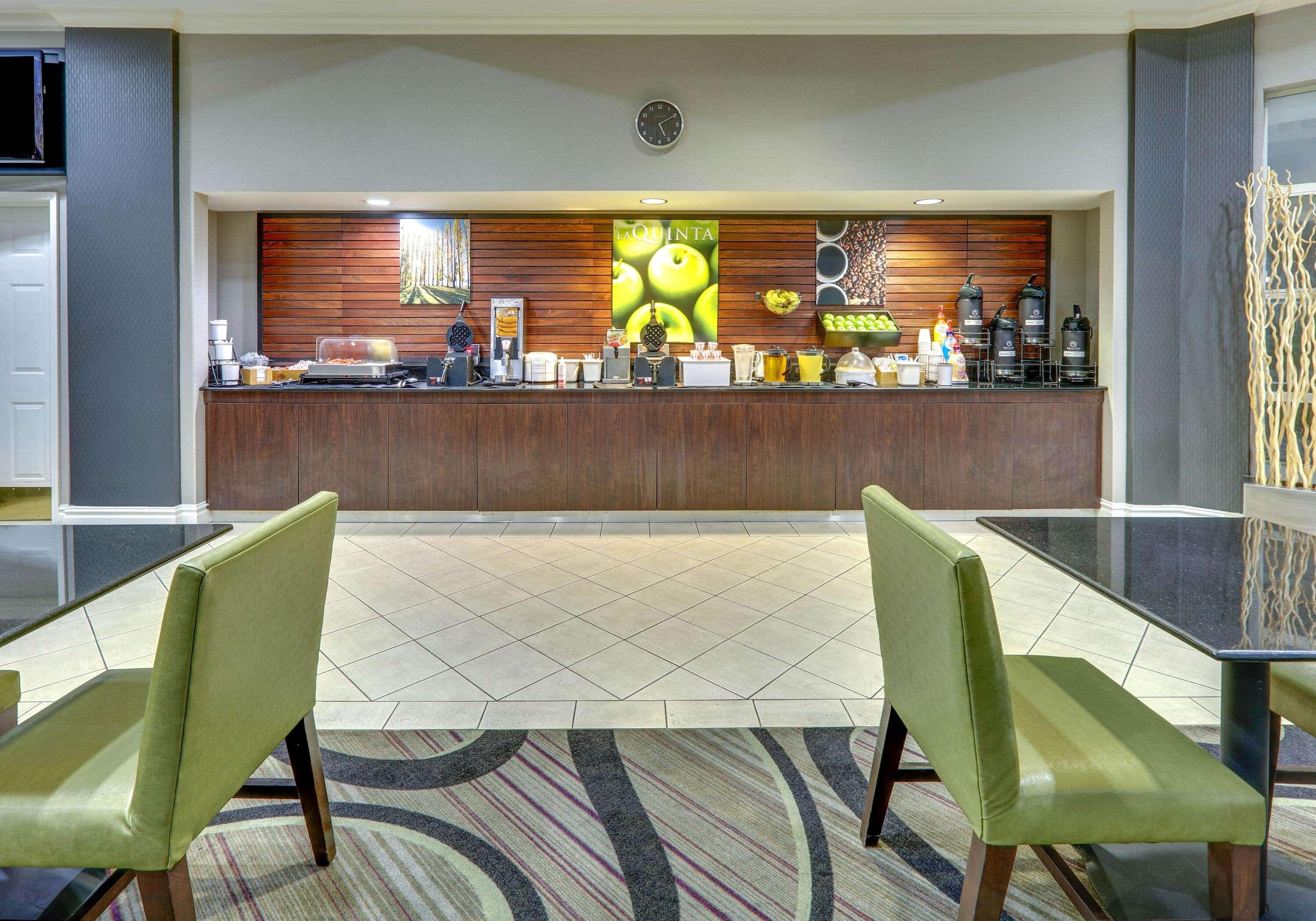 La Quinta By Wyndham Dallas North Central Eksteriør billede