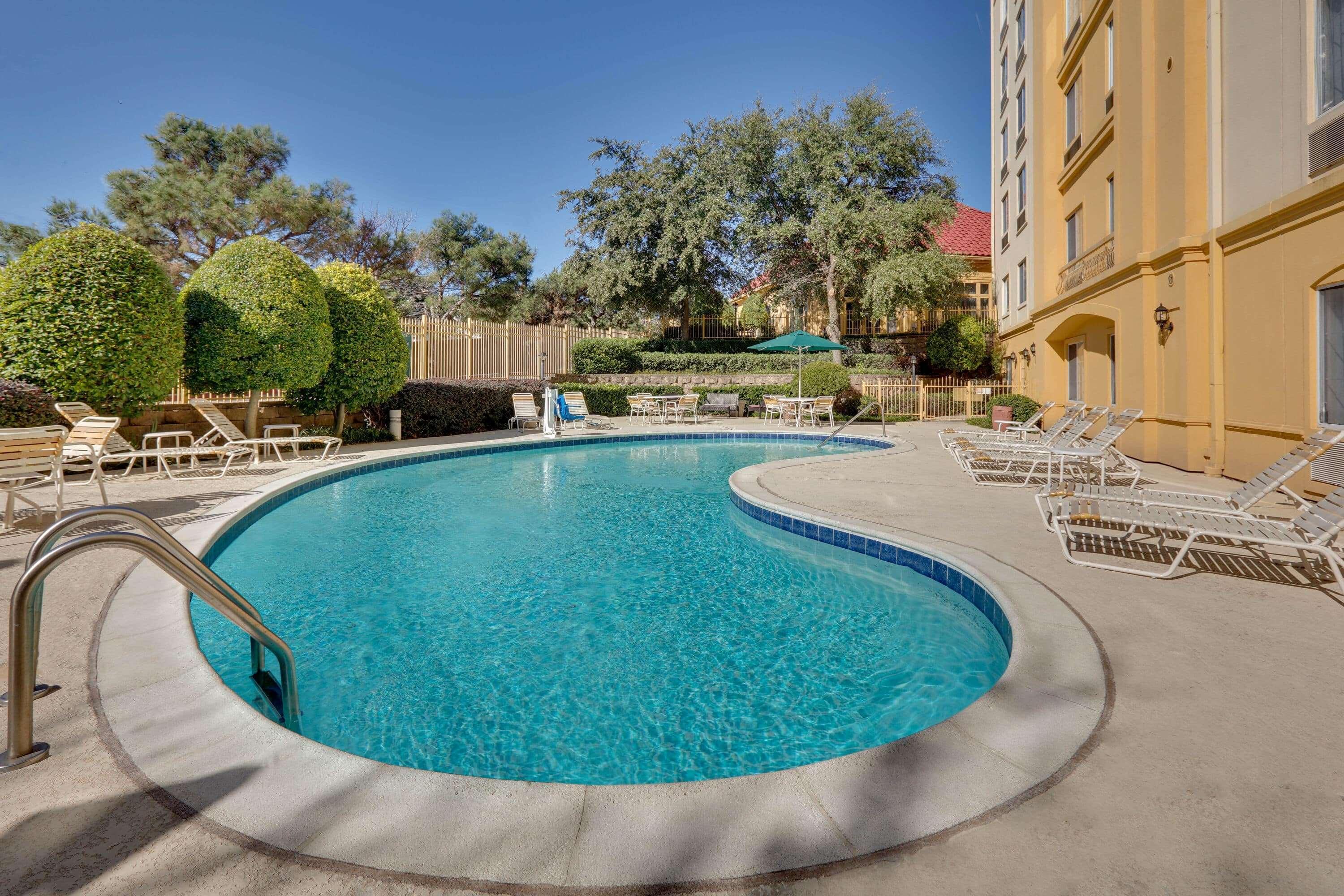 La Quinta By Wyndham Dallas North Central Eksteriør billede