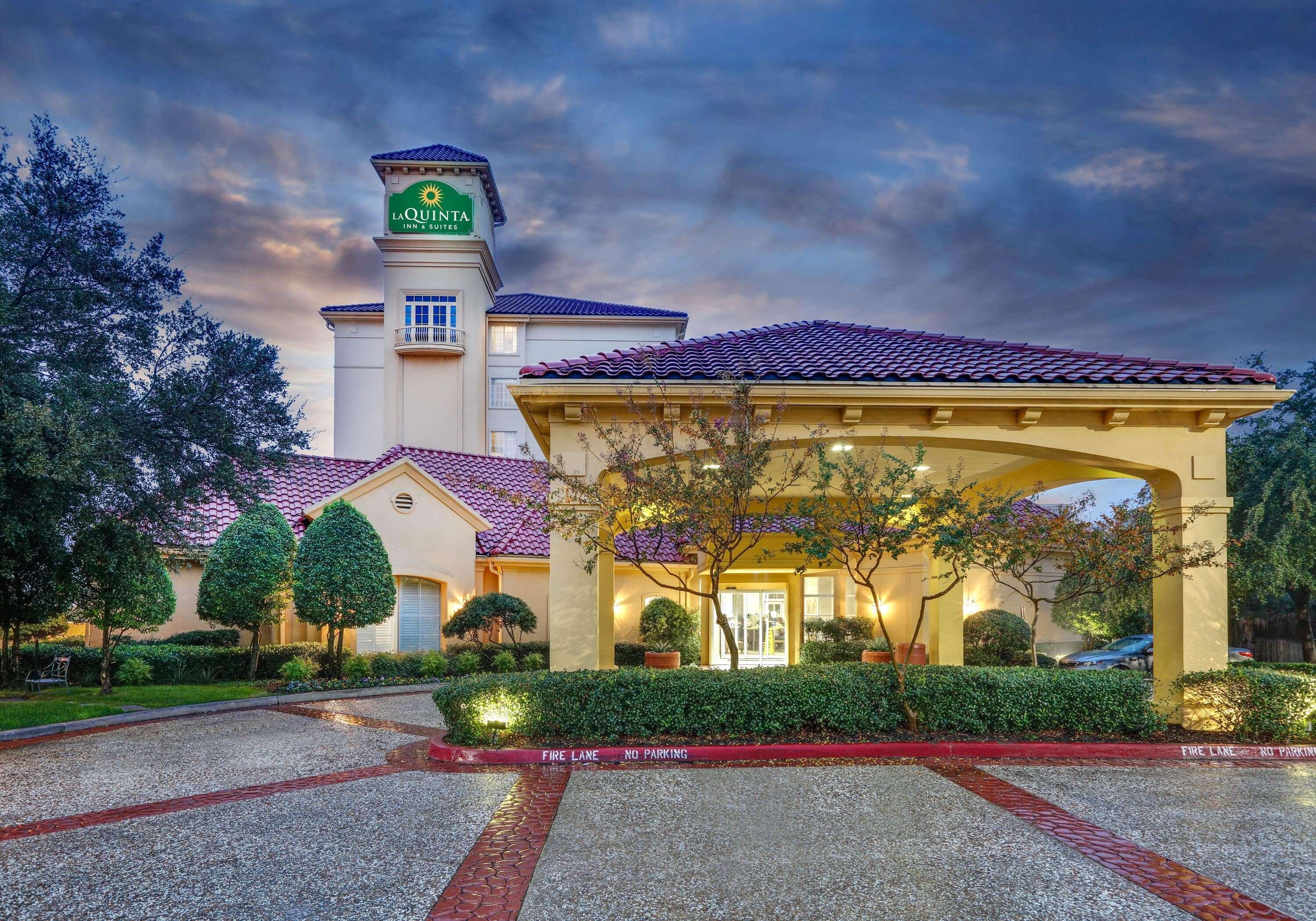 La Quinta By Wyndham Dallas North Central Eksteriør billede